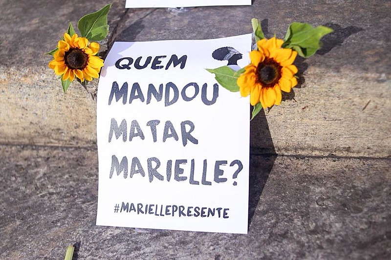 Registro feito na manhã desta quinta-feira (14) na Cinelândia, centro da cidade do Rio de Janeiro (RJ)
