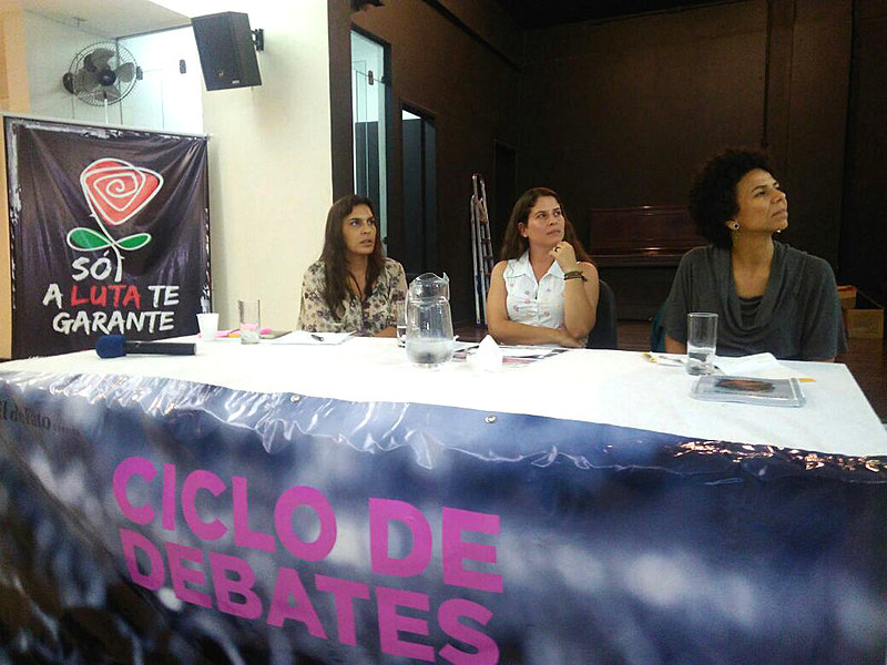 Bárbara Lobo (à esq.) e Áurea Carolina (à dir.) participaram da segunda mesa de debates