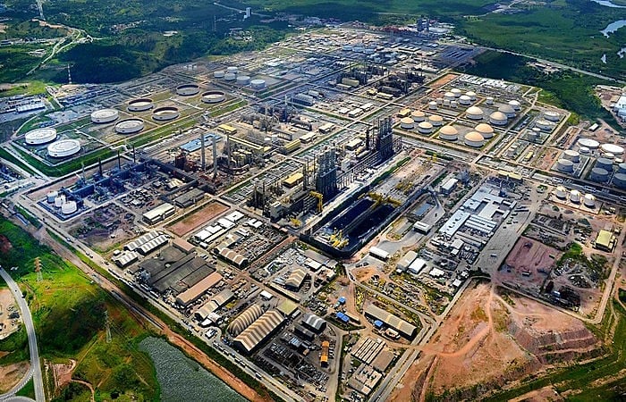 Abreu e Lima é a única refinaria brasileira totalmente construída com tecnologia nacional