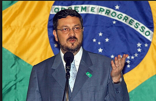 Antônio Palocci, ex-Ministro da Fazenda do governo Lula, foi condenado a 12 anos de prisão em junho de 2017