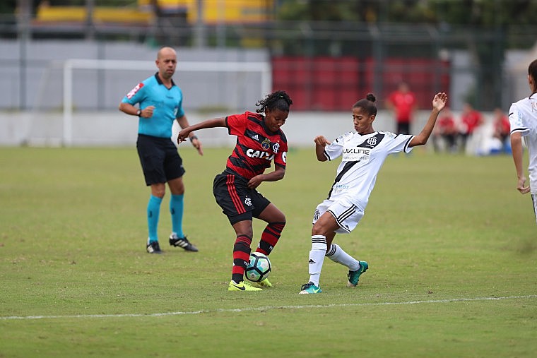 Criação dos times femininos é condição para que os times disputem a Libertadores da América masculina em 2019