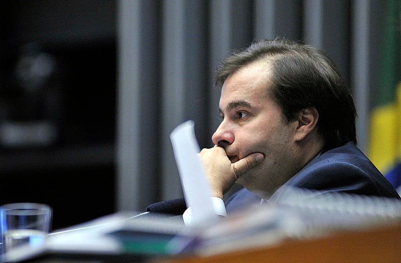 Presidente da Câmara, Rodrigo Maia, durante sessão de discussão da PEC 241 nesta segunda-feira (10)