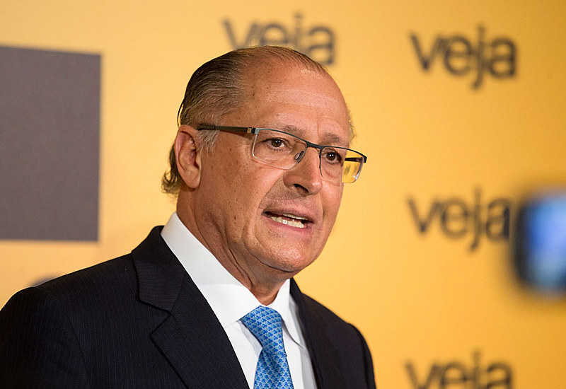 Alckmin foi diretamente beneficiado pela derrocada política de Aécio Neves