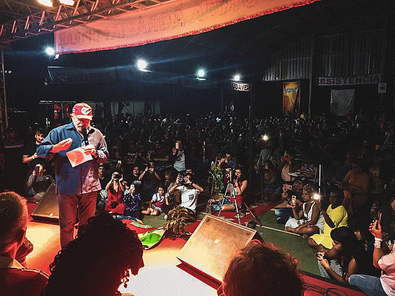 O ex-presidente discursou durante o Encontro de Amigas e Amigos do MST, nesta quinta-feira (23), em Sarzedo (MG)