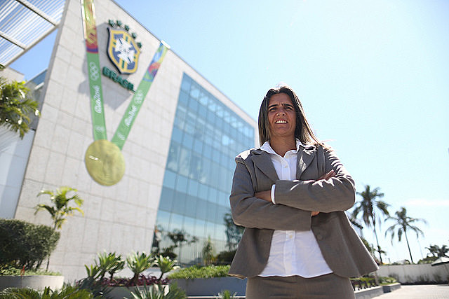 Emily Lima, nova técnica da Seleção Feminina principal