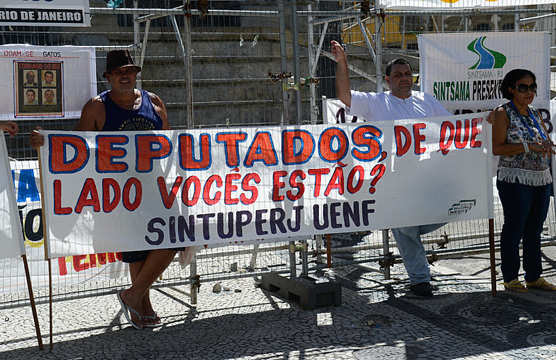 Movimento Unificado dos Servidores Públicos Estaduais (Muspe) convocou um ato em frente à Alerj, no Centro do Rio.