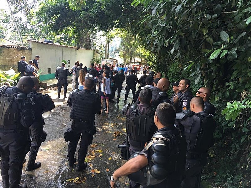Forte aparato policial para remover pertences de uma única família no Horto
