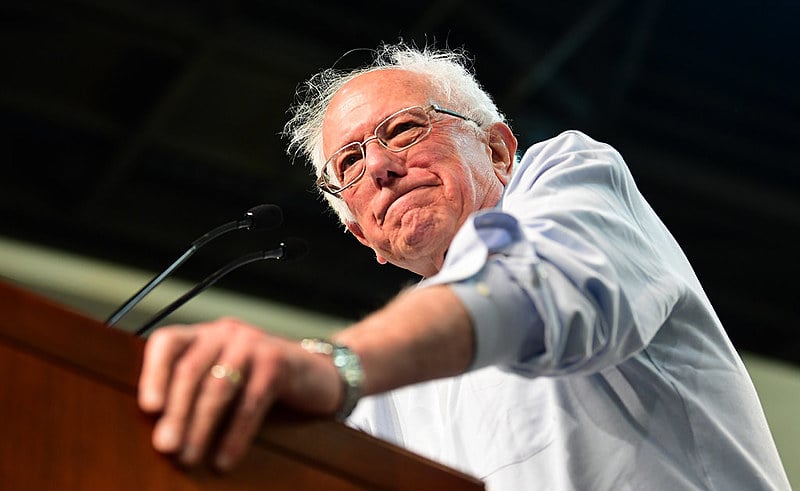Bernie Sanders apresentou uma proposta de aumento de salários e de inclusão dos trabalhadores na junta diretiva do Walmart