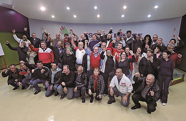 Os trabalhadores querem cobrar dos candidatos quais as propostas para reativar a economia