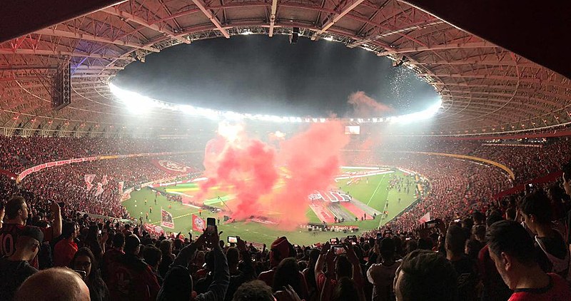 Clube paranaense venceu o Internacional por 2 gols a 1, no último jogo do campeonato