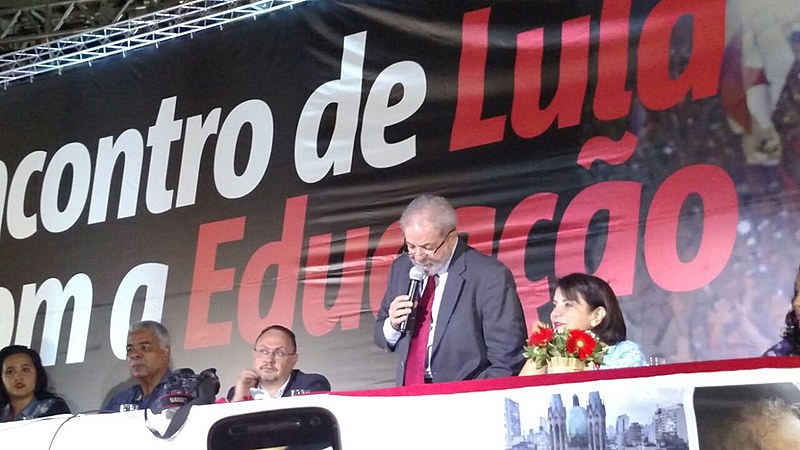 Lula participa de encontro com estudantes e professores sem São Paulo