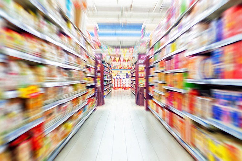 Segundo a OMS, em 2013 na América Latina, brasileiros e peruanos foram os maiores consumidores de comida rápida, com uma cifra 10 vezes superior de compras que a Bolívia.