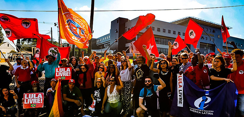Mobilização popular por Lula livre