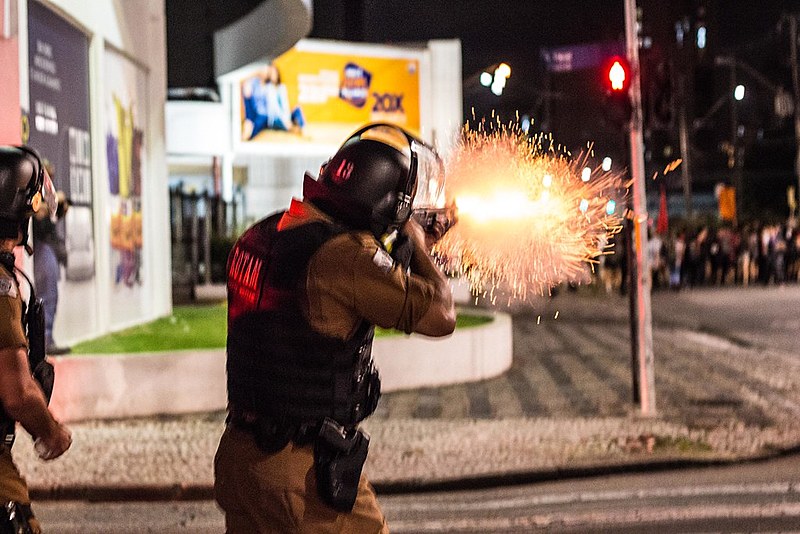 “Trabalhadores da PM” soa estranho, já que estamos acostumados a ocupar as ruas por direitos, podendo ser reprimidos pelos mesmos policiais