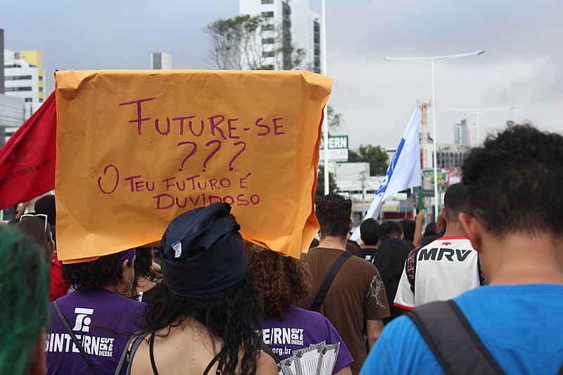 Juventude critica projeto de privatização das instituições de ensino superior