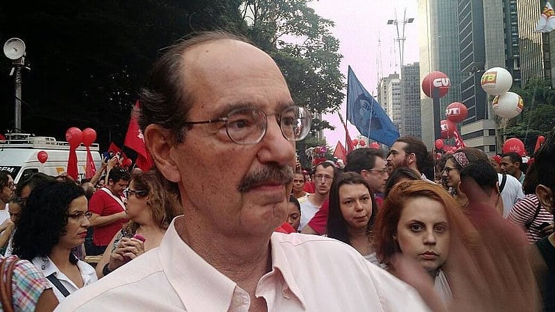 Arantes foi um dos mais importantes intelectuais ligados ao Partido dos Trabalhadores (PT), até romper com o partido, em 2003