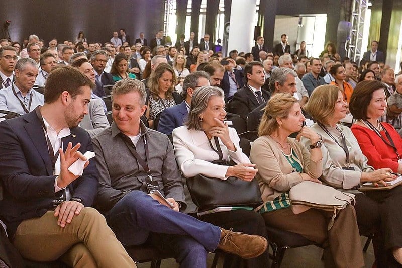 Há rumores de uma chapa formada por Huck e Leite para uma candidatura ao Planalto em 2022