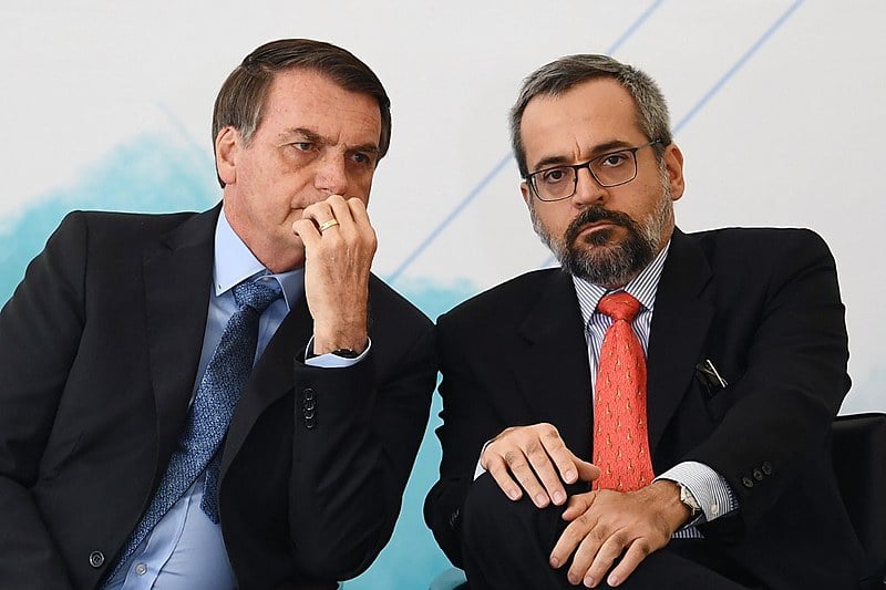 Jair Bolsonaro e Abraham Weintraub protagonizam ataques à educação brasileira desde o início do ano