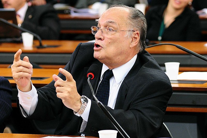 Roberto Freire demonstrou que é um neófito em matéria de Cultura