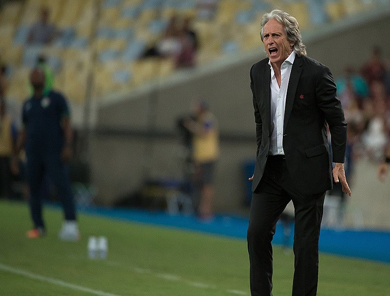 Será que há algo de “divino” e “abençoado” nas orientações de Jorge Jesus?