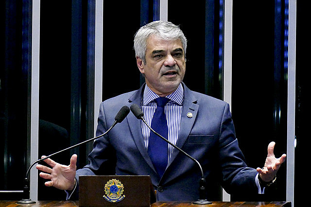 A disputa segue em clima de ebulição e ansiedade política e se encerra nesta quarta-feira (31), com a votação final