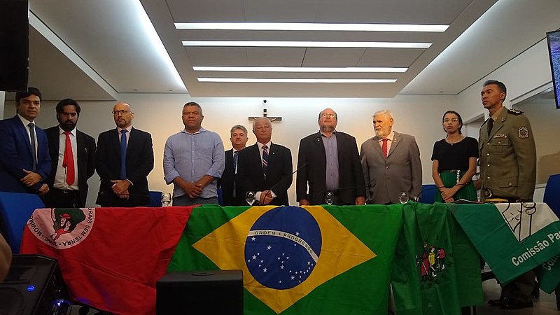 A audiência tratou da questão dos despejos e da remoção de famílias sem terra e sem teto da Paraíba; auditório da Assembleia ficou lotado.
