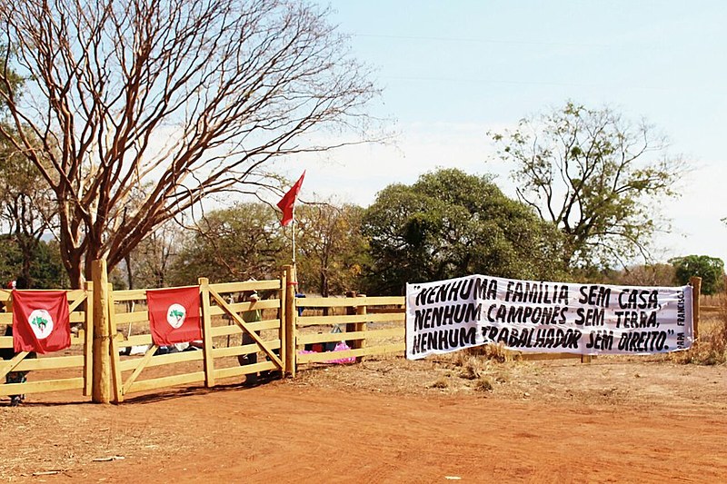 Fazenda em Formosa (GO) é ocupada por mil famílias do MST; área é considerada improdutiva