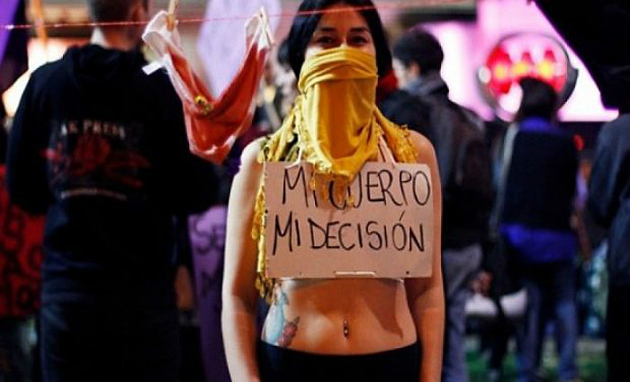 PL legaliza o aborto em caso de inviabilidade do feto, perigo de vida para a gestante e gravidez decorrente de estupro