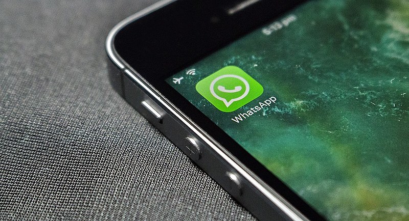 Candidatura da extrema-direita conta com operação profissional de distribuição de notícias falsas pelo Whatsapp