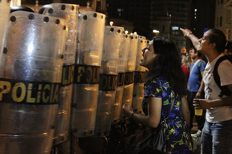 A luta por direitos ganha novas proporções, inclusive enfrentando expedientes de violência e repressão