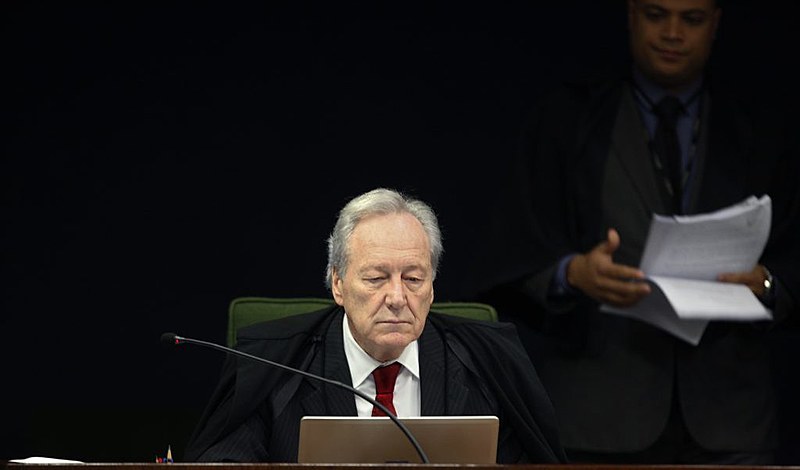 Em decisão monocrática, Fux suspendeu os efeitos da decisão do colega e gerou uma crise do STF