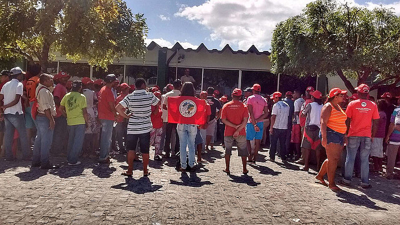 Manifestantes do MST ocupam Incra em Aracaju nesta quarta (8)