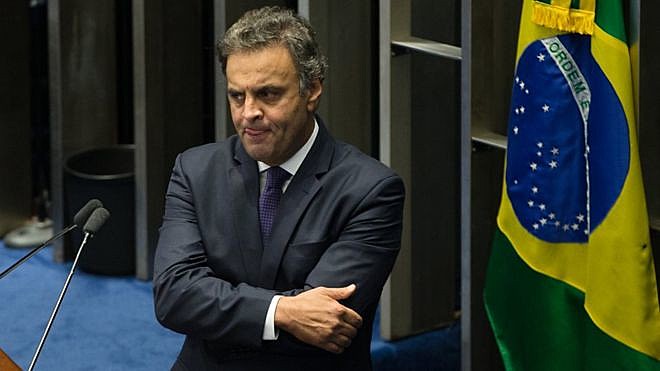 Senador mineiro foi afastado por decisão da Primeira Turma do Supremo