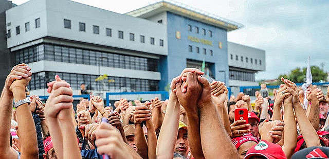 Thousands gathered outside the Federal Police headquarters in Curitiba, where Lula is being held for one year