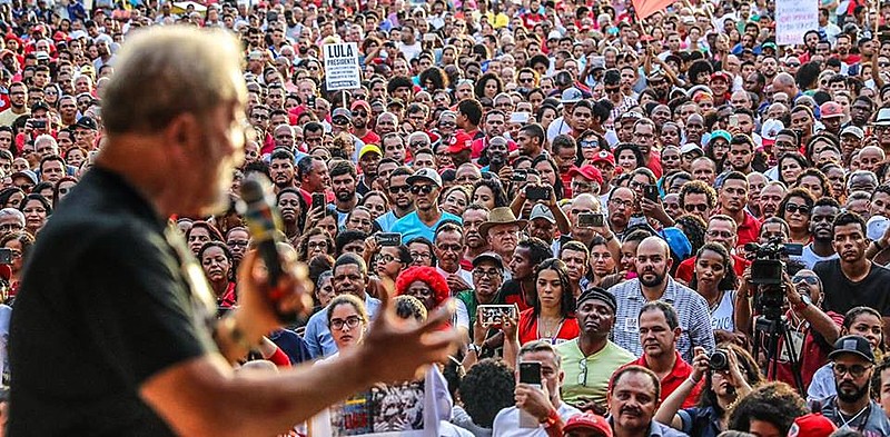 Lula discursa em Cruz das Almas (BA)