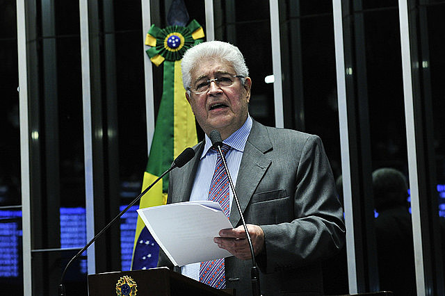 El senador Requião ha sido una de las voces más importantes contra el golpe en Brasil
