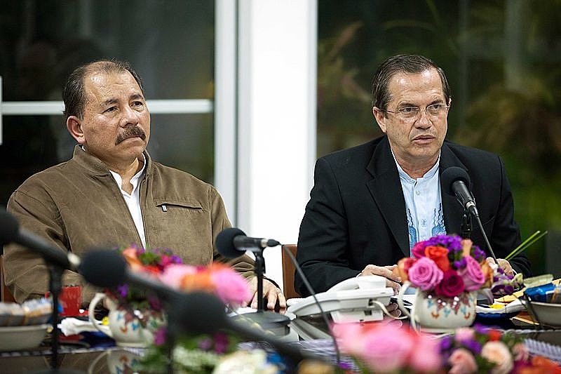 Daniel Ortega (esq.), presidente da Nicaragua, tem enfrentado uma onda de protestos da oposição