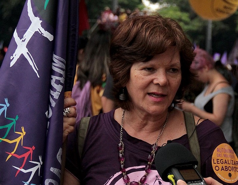 "As mulheres tem essa capacidade de trazer os elementos da vida cotidiana de forma a politizar e a questionar o modelo", afirma a educadora