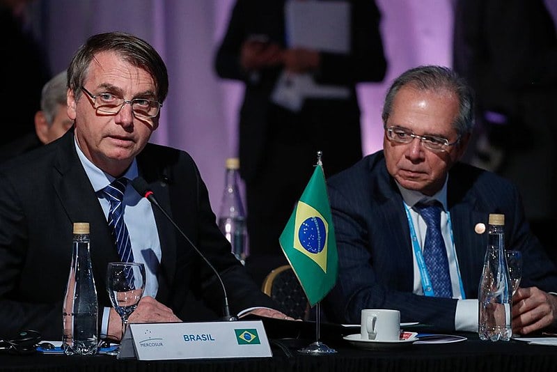 Propostas do governo desmontam fundos públicos, carreira de servidores e alinham regras de contas públicas a interesses rentistas