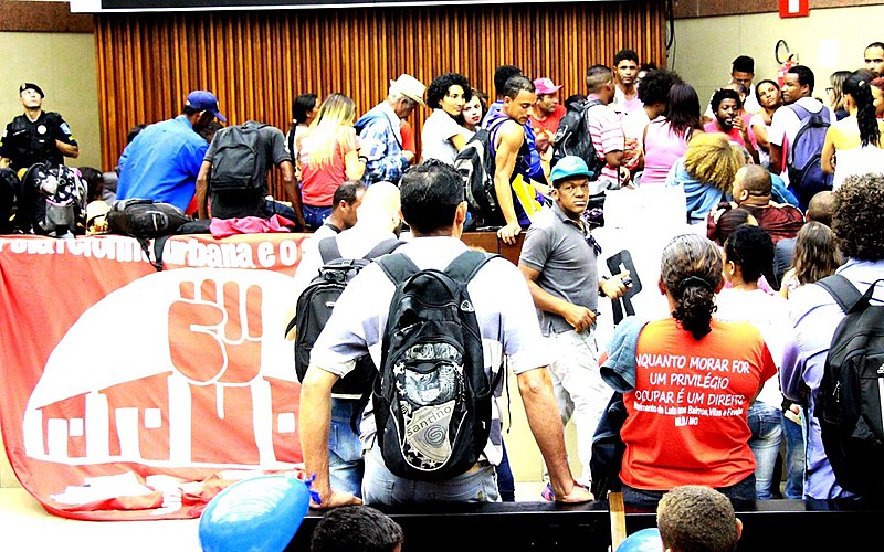Durante ocupação, manifestantes foram agredidos por seguranças
