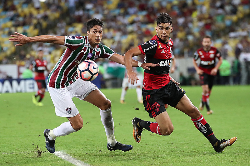 Tanto o Flamengo quanto o Fluminense não vivem um momento lá muito bom nessa temporada