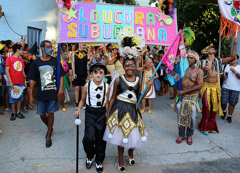 Bloco Loucura Suburbana tem 18 anos e já se tornou uma tradição no Engenho de Dentro, zona Norte do Rio