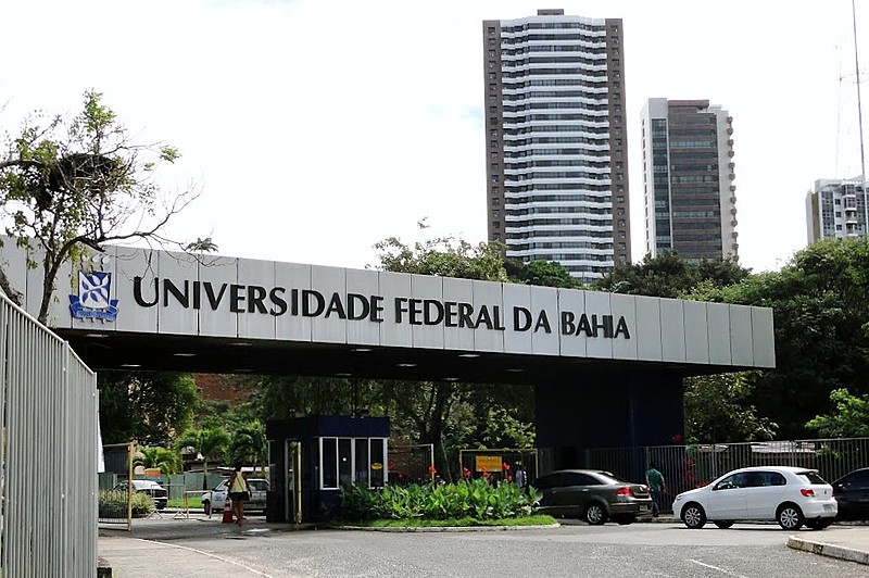 Dwek mostra que ao investir apenas 21% do orçamento da Educação em universidades, o Brasil ocupa a 58ª posição entre 128 países