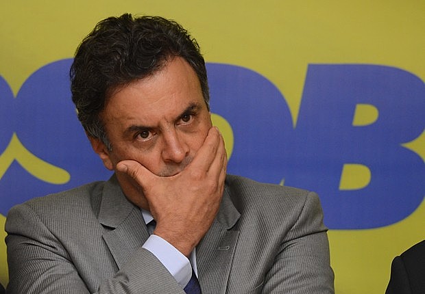 Aécio Neves (PSDB-MG) vive clima de tensão e enfrenta dificuldade para conseguir 41 votos favoráveis à derrubada da decisão do STF