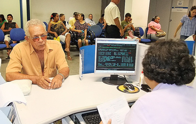 Proposta de Bolsonaro cortaria para R$ 400,00 o valor do benefício assistencial dos idosos de baixa renda com idade entre 65 e 69 anos