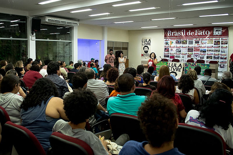 Agora, chegamos às 100 edições em um tempo em que a morte do jornalismo impresso já foi profetizada inúmeras vezes