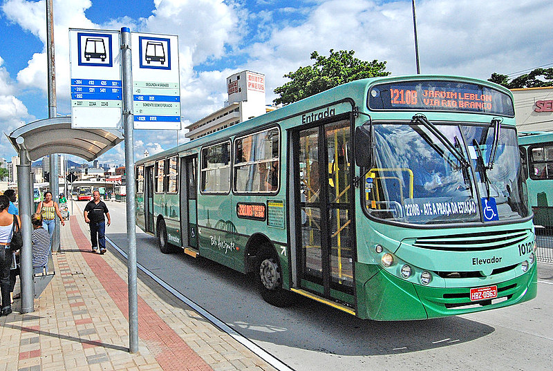 Empresas de ônibus teriam faturado, só em 2017, cerca de R$ 179 milhões adicionais de maneira abusiva