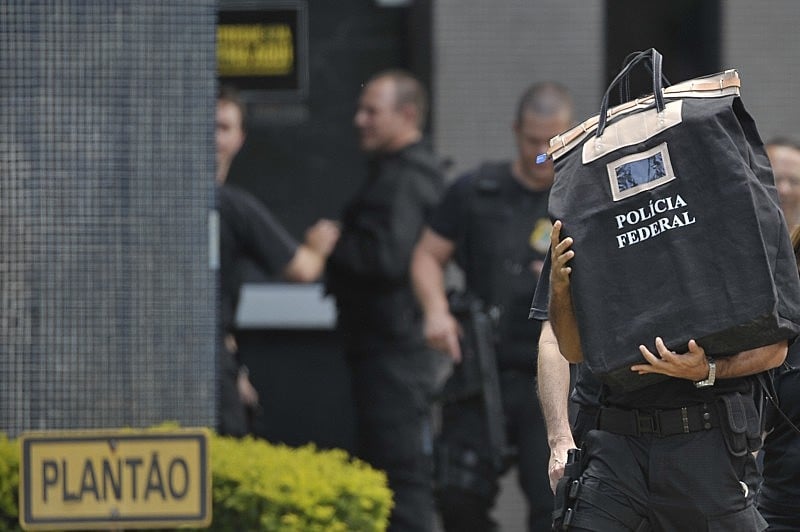 A discussão travada no STF diz respeito a processos em que, existindo vários réus, parte deles decide fechar acordos de delação premiada.