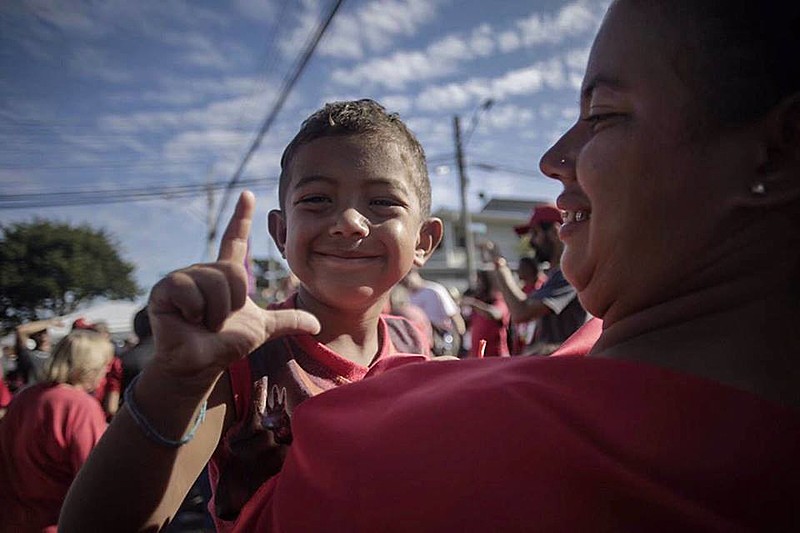 Ao longo dos 30 dias, as pessoas acampadas receberam certxa de 25 toneladas de alimentos doados