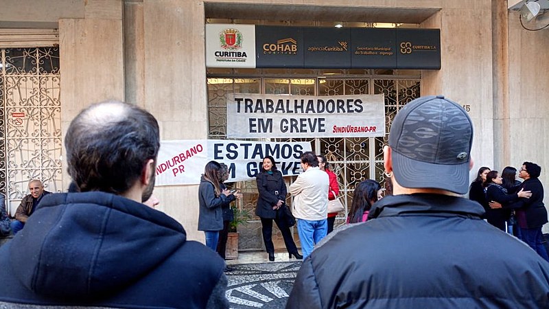 A decisão da greve foi tomada em assembleia geral dos funcionários, na última sexta-feira (8).